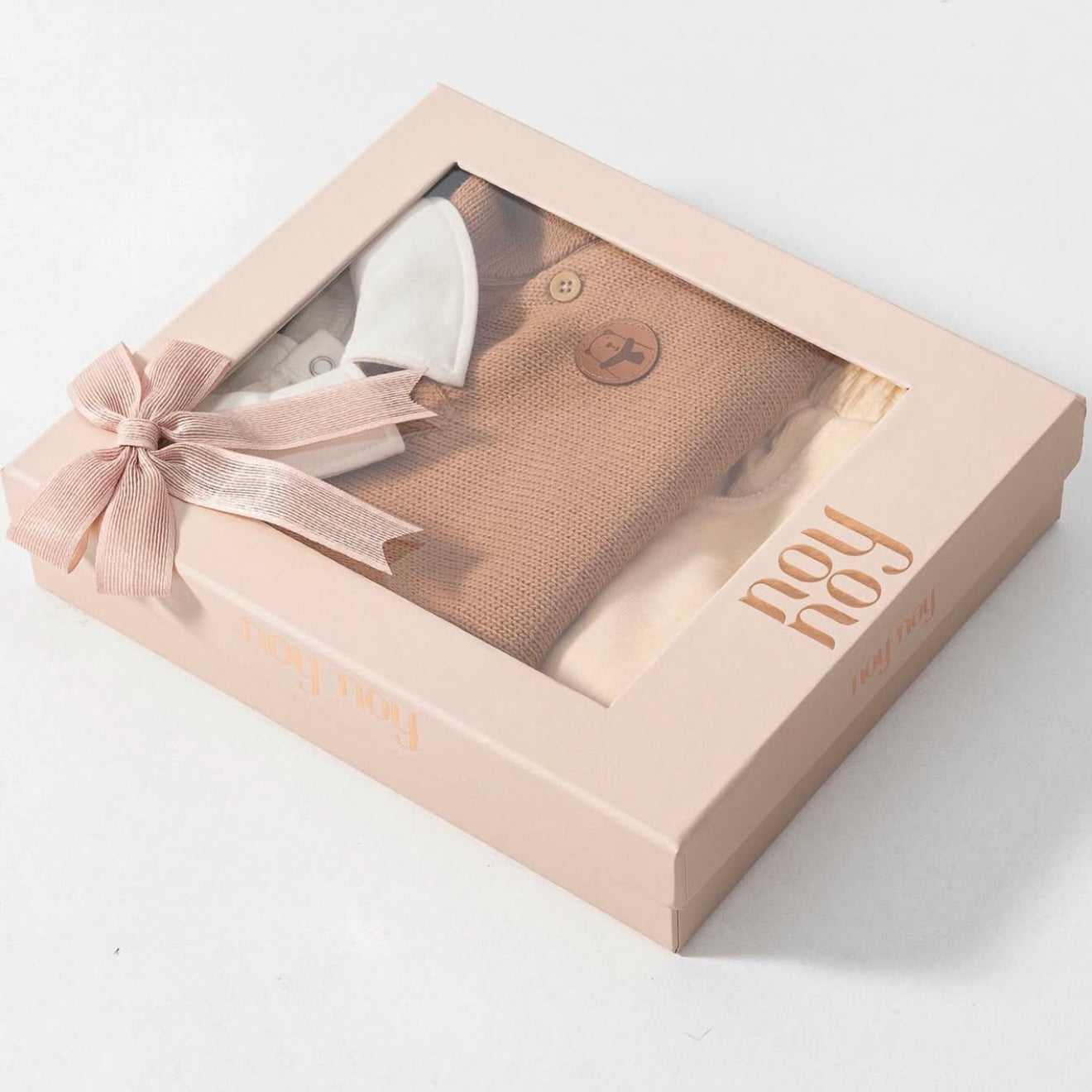 Coffret cadeau garçon 4 pièces coton – Pull, body, pantalon, chaussette