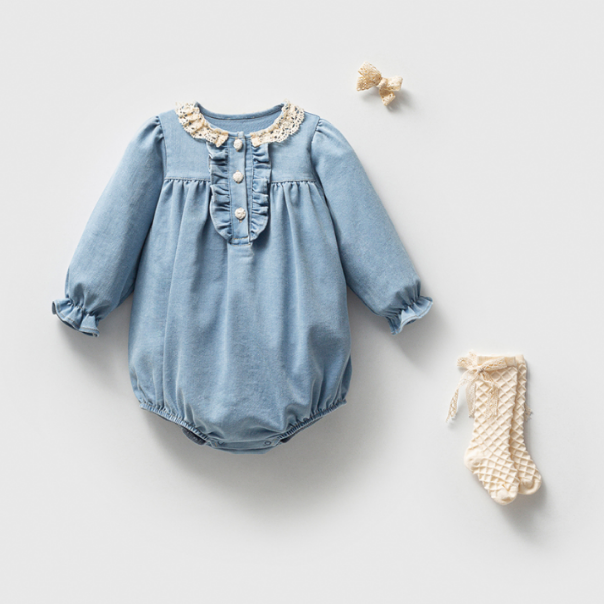 Body bébé fille effet jean avec chaussettes et noeud