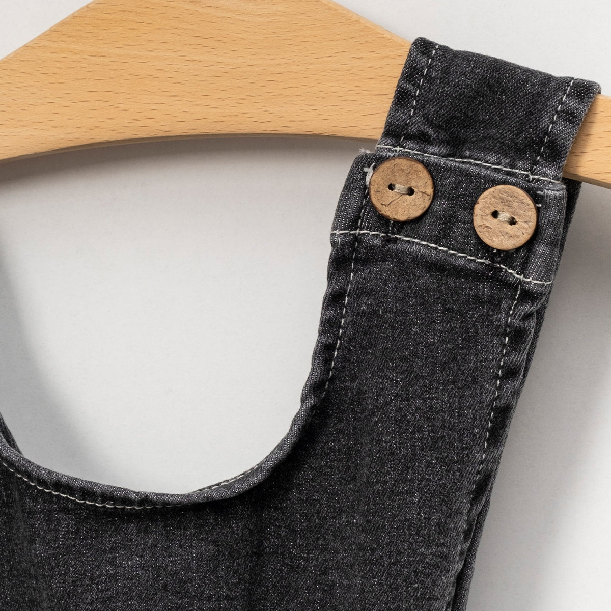 Robe salopette en jean noir