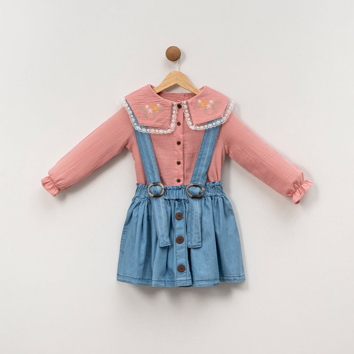 Ensemble fille 2 pièces – Robe salopette en jean & chemisier