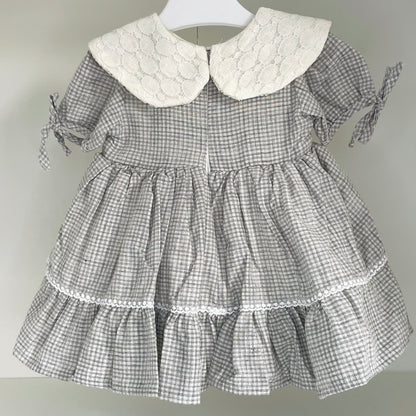 Robe bébé bleue à carreaux col dentelle