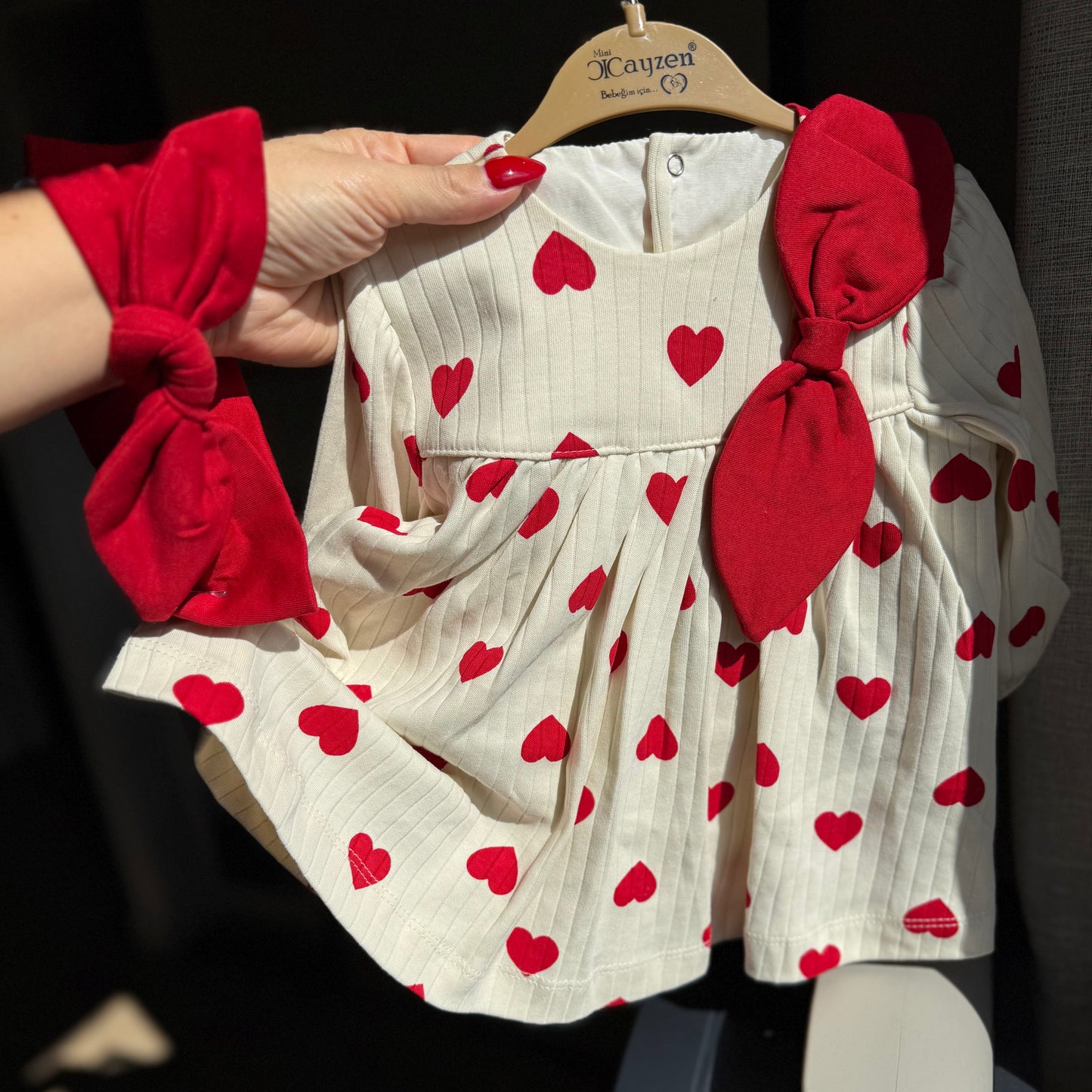 Robe bébé imprimé cœurs rouges – Ensemble avec bandeau