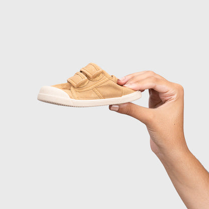 Baskets barefoot enfant IGOR Lona V – couleur Céréal – test de souplesse