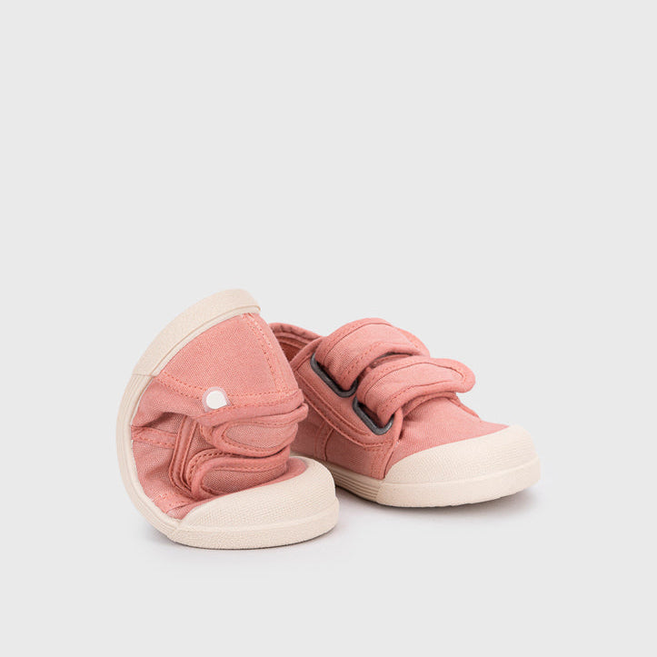 Baskets barefoot enfant IGOR Lona V – couleur Nuevo Rosa – vue de trois quarts