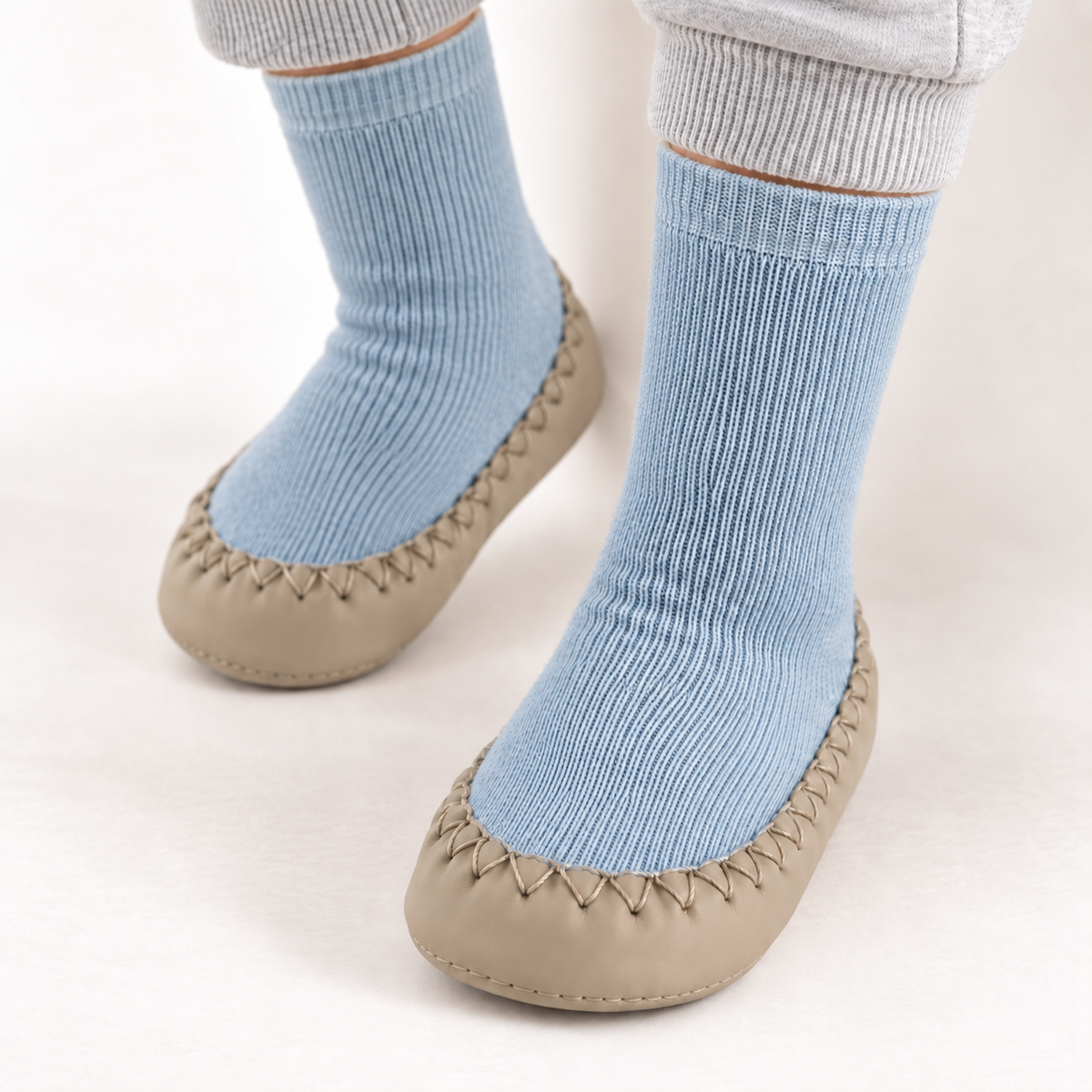 Chaussons-chaussettes antidérapants enfant – Bleu – photo principale