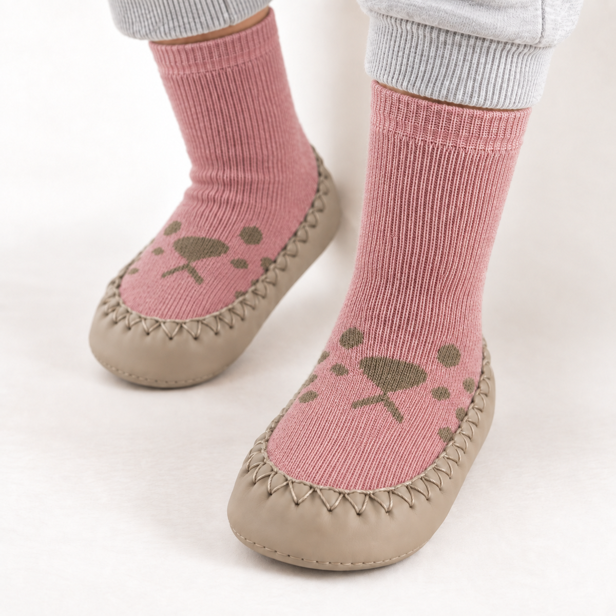 Chaussons-chaussettes antidérapants enfant – Rose motif – photo principale