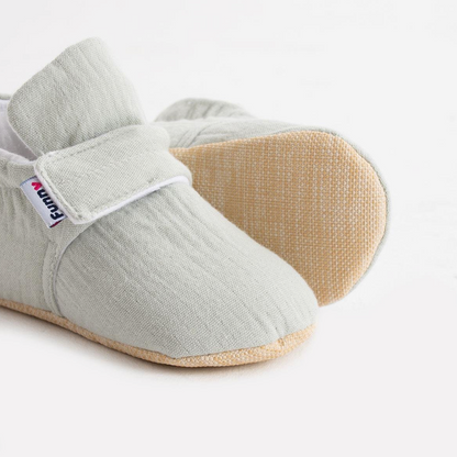 Chaussons physiologiques enfant en coton – Bouton ou velcro – couleur coton gris velcro – vue 2