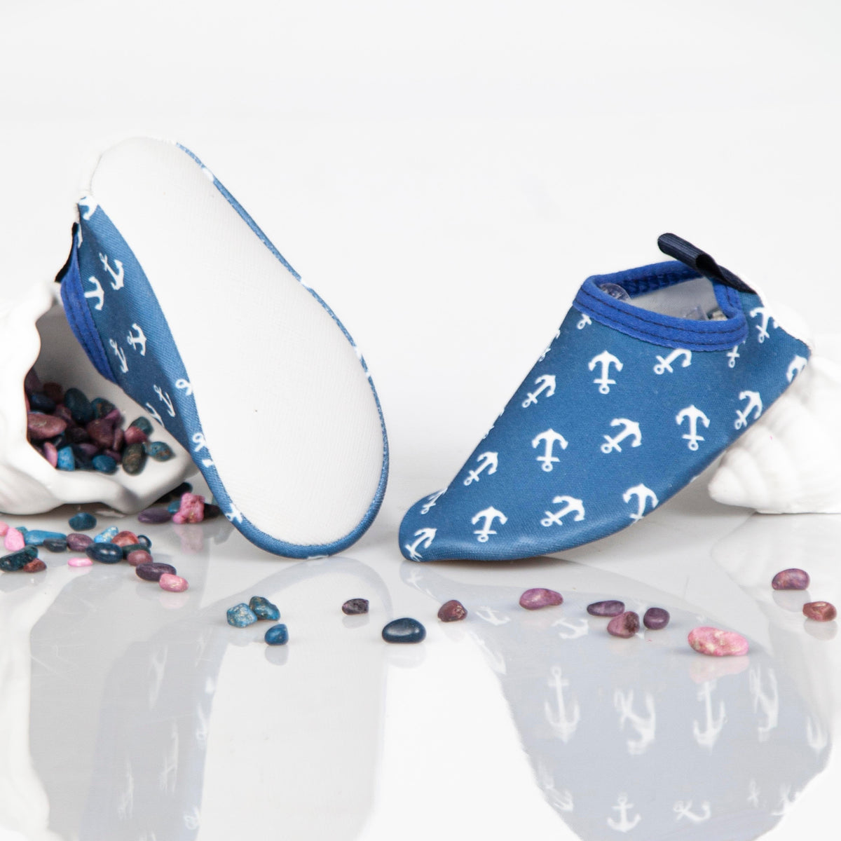 Chaussons de piscine enfant – motif bateau – vue de la semelle
