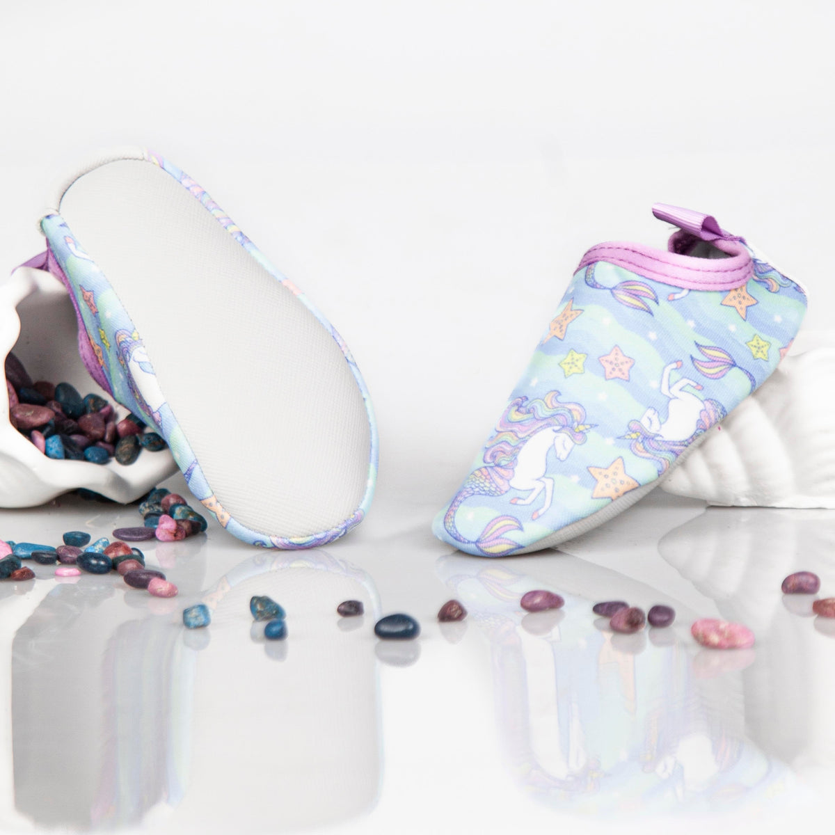 Chaussons de piscine enfant – motif licorne – vue de la semelle